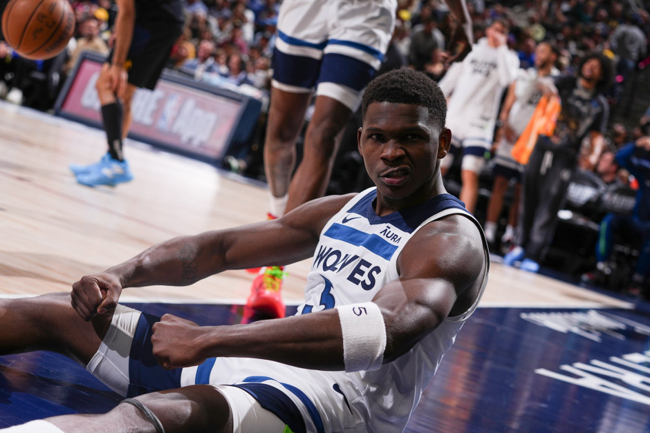 直言不讳地 直言不讳地